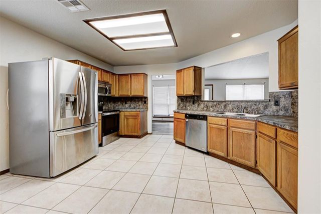 11642 Tyson Court, Midwest City, OK 73130