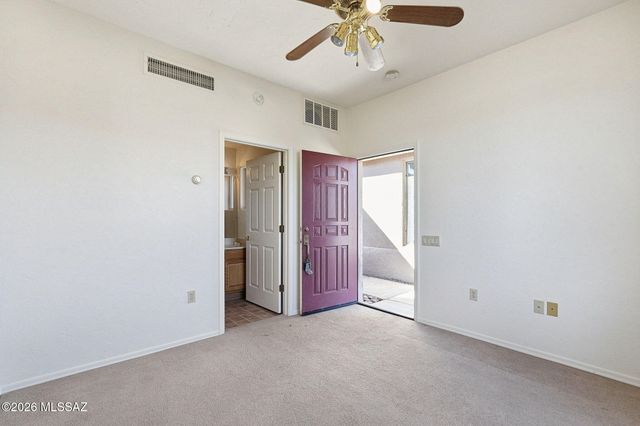 1061 W Ashworth Road, Green Valley, AZ 85614