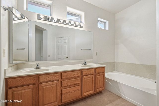 1061 W Ashworth Road, Green Valley, AZ 85614