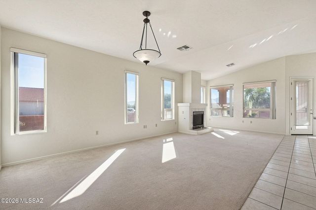 1061 W Ashworth Road, Green Valley, AZ 85614