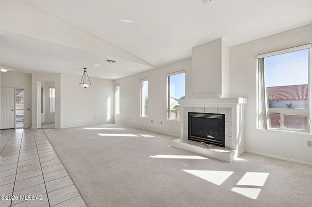 1061 W Ashworth Road, Green Valley, AZ 85614