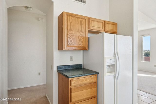 1061 W Ashworth Road, Green Valley, AZ 85614