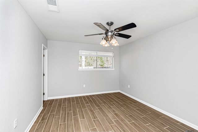 9425 Dancy Ave, Baton Rouge, LA 70814