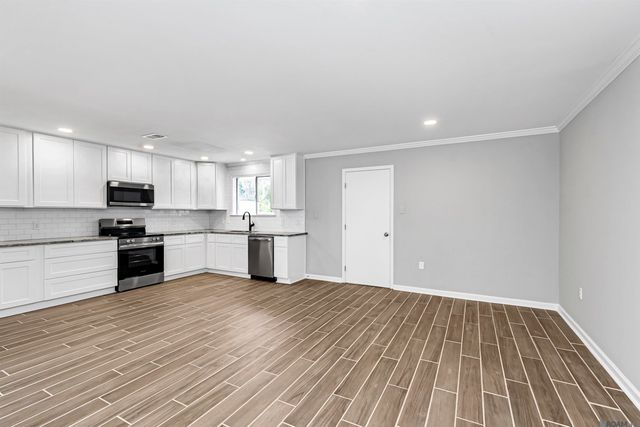 9425 Dancy Ave, Baton Rouge, LA 70814