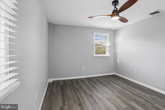 6410 WHITE OAK AVE, Temple Hills, MD 20748