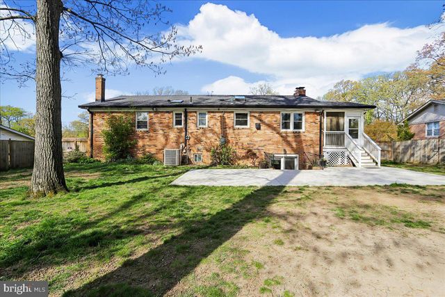 6410 WHITE OAK AVE, Temple Hills, MD 20748