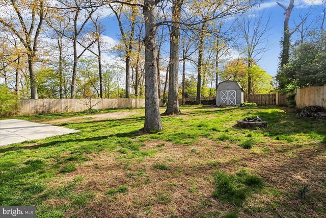 6410 WHITE OAK AVE, Temple Hills, MD 20748