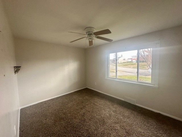 128 Sawyer Dr, Hopewell Twp, PA 15001