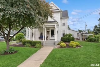 518 12TH Street, De Witt, IA 52742