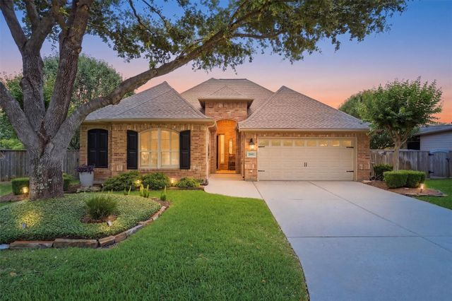 25485 Vinechase Drive, Porter, TX 77365