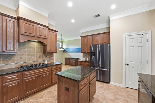 25485 Vinechase Drive, Porter, TX 77365