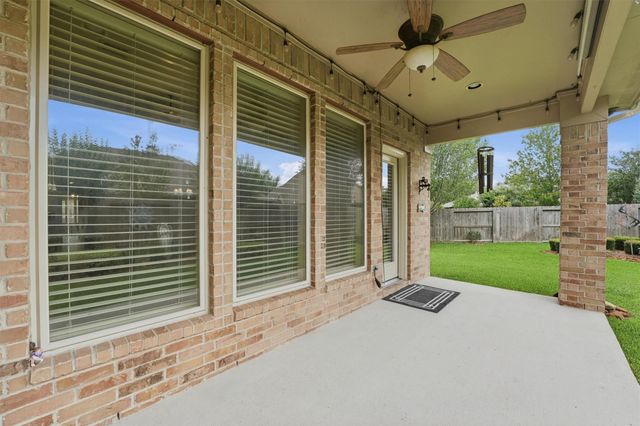 25485 Vinechase Drive, Porter, TX 77365