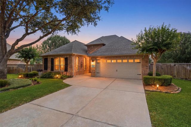 25485 Vinechase Drive, Porter, TX 77365