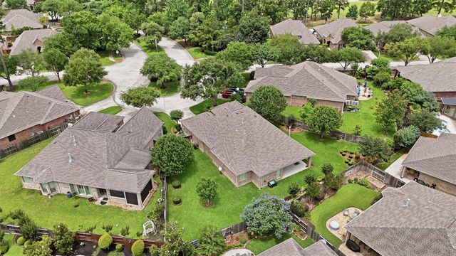 25485 Vinechase Drive, Porter, TX 77365