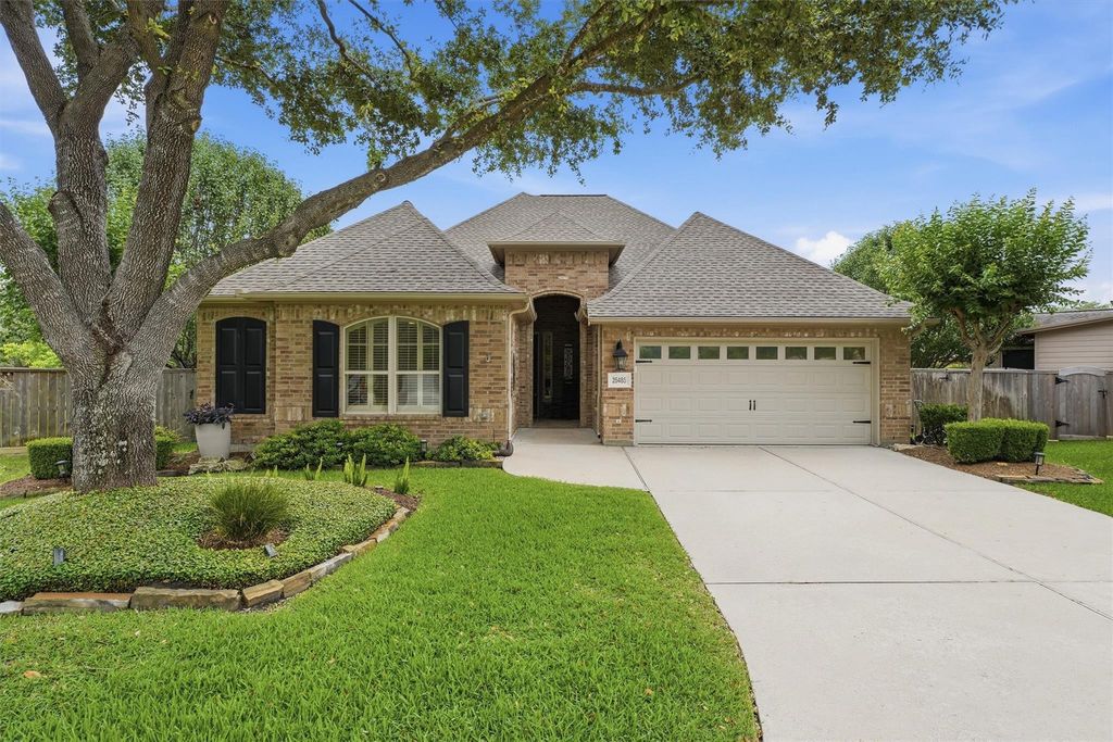 25485 Vinechase Drive, Porter, TX 77365