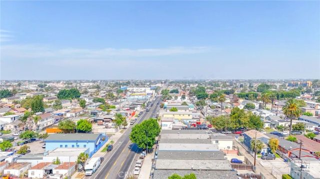9504 S Main, Los Angeles, CA 90003