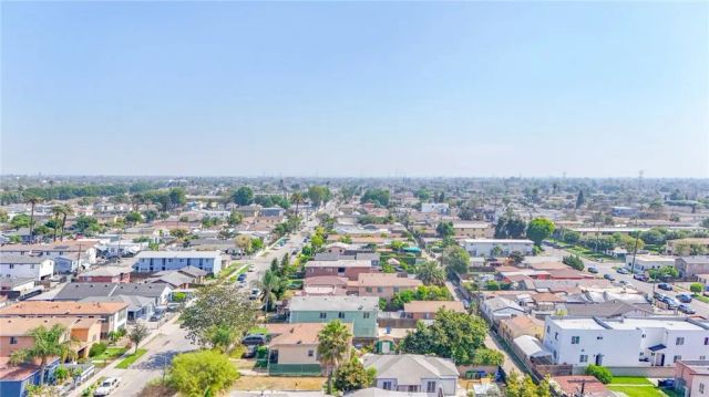 9504 S Main, Los Angeles, CA 90003