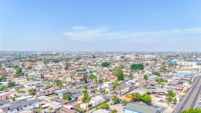 9504 S Main, Los Angeles, CA 90003