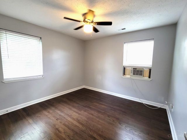 1808 Crest Hill Avenue, Cincinnati, OH 45237