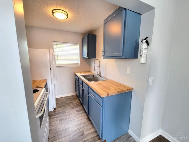 1808 Crest Hill Avenue, Cincinnati, OH 45237