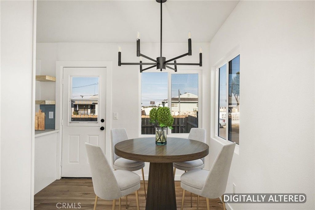 Image 11 of property listing at 2101 W 159th, Compton, CA 90220