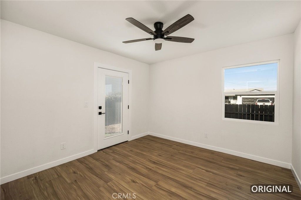 Image 24 of property listing at 2101 W 159th, Compton, CA 90220
