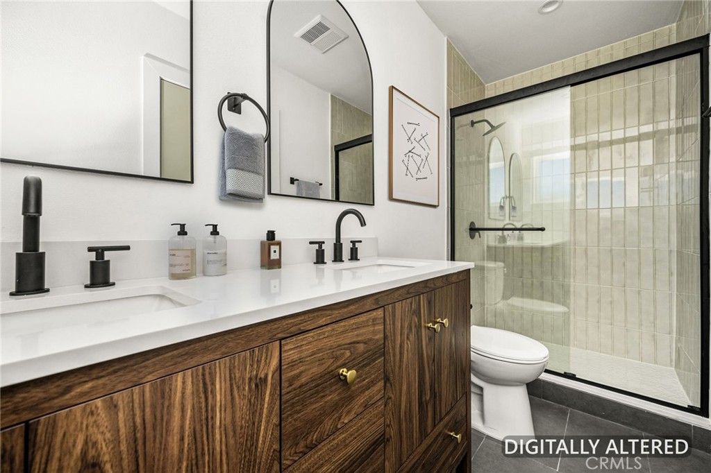 Image 27 of property listing at 2101 W 159th, Compton, CA 90220