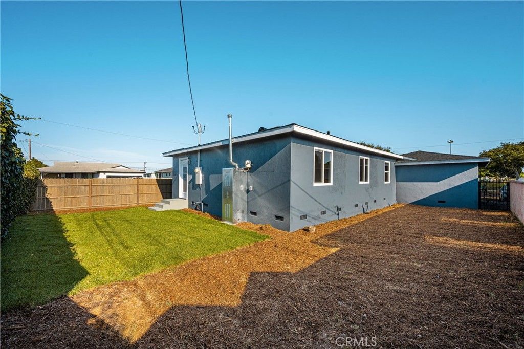Image 31 of property listing at 2101 W 159th, Compton, CA 90220