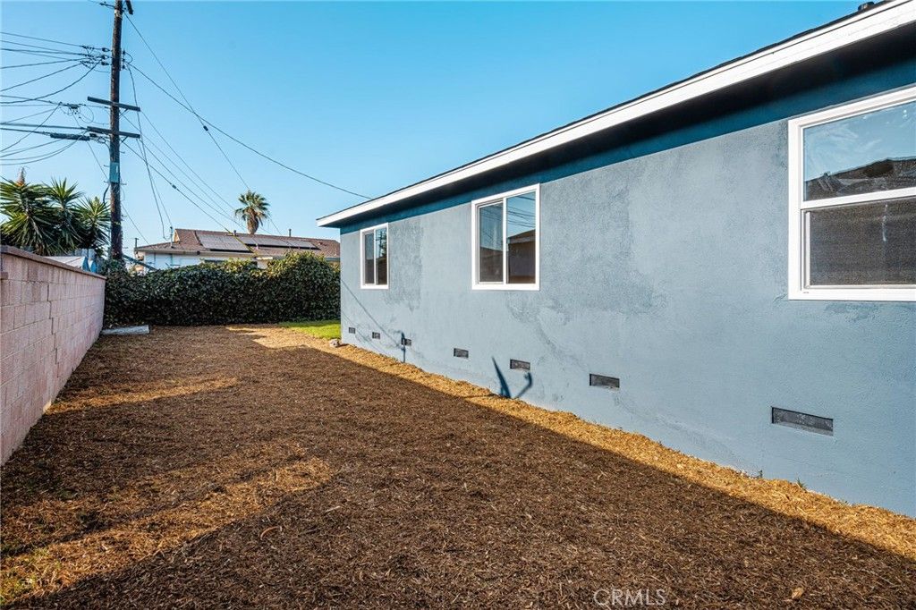 Image 32 of property listing at 2101 W 159th, Compton, CA 90220