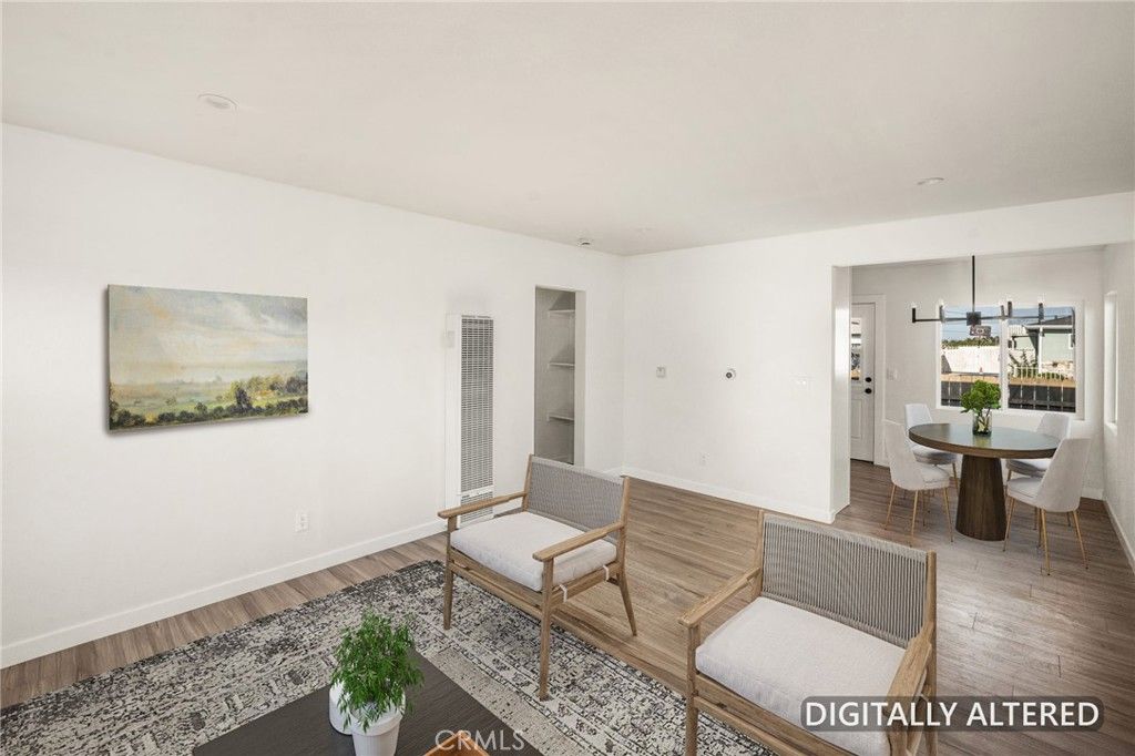 Image 7 of property listing at 2101 W 159th, Compton, CA 90220
