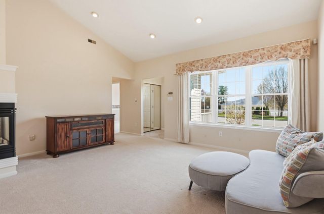 104 TRELLIS LN, Sewell, NJ 08080