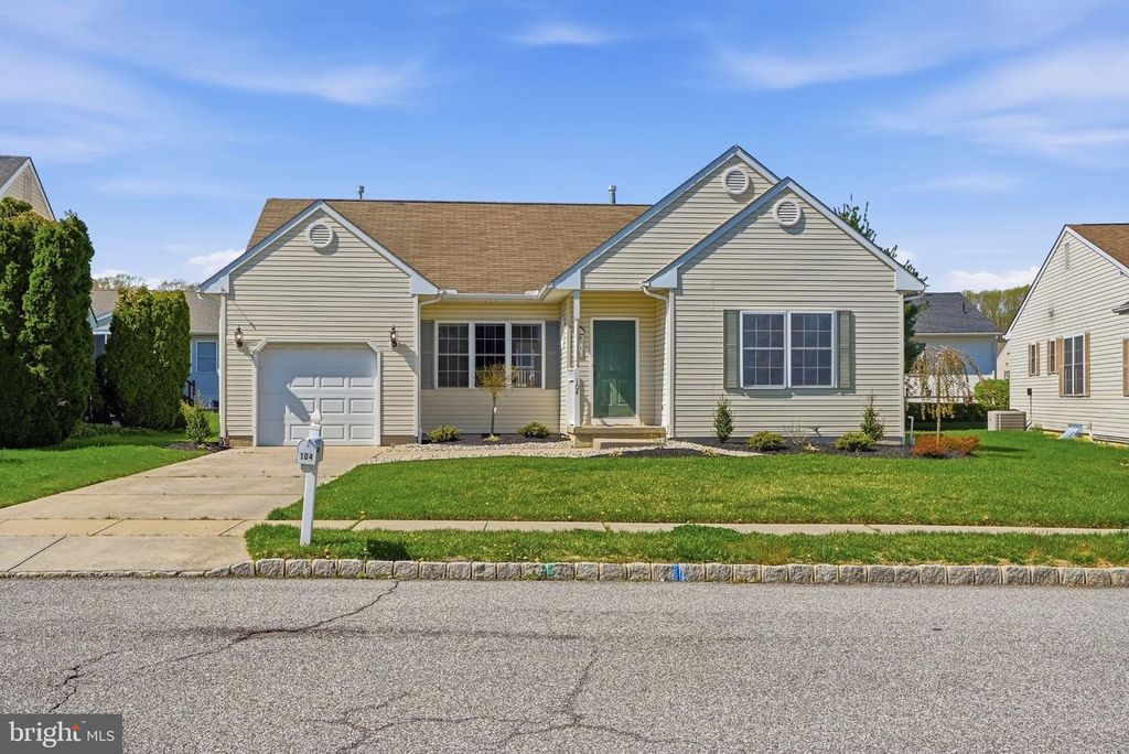 104 TRELLIS LN, Sewell, NJ 08080