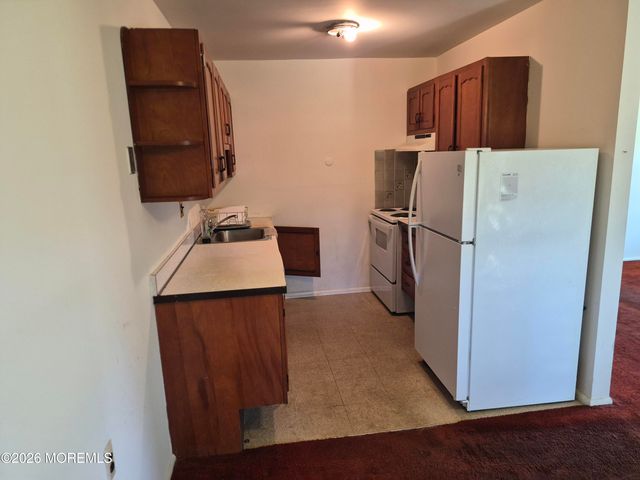 99F Edinburgh Lane, Lakewood, NJ 08701