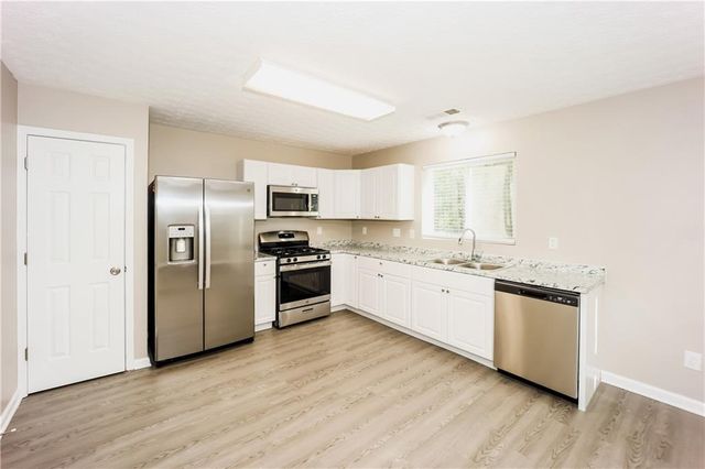 3530 Sable Glen Lane, Atlanta, GA 30349