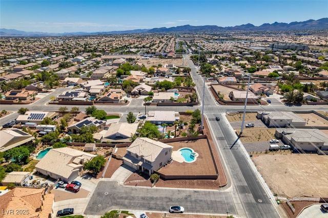 10290 Marion Morrison Court, Las Vegas, NV 89183