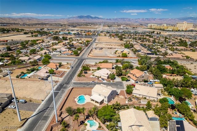 10290 Marion Morrison Court, Las Vegas, NV 89183