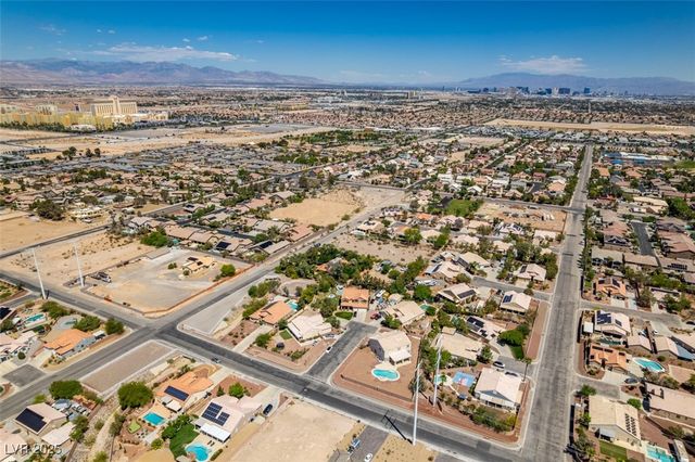 10290 Marion Morrison Court, Las Vegas, NV 89183