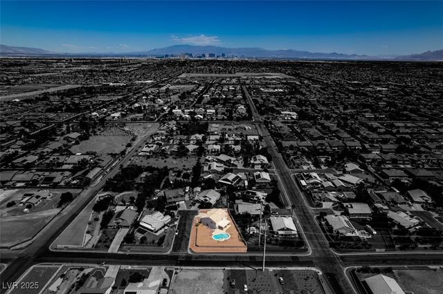 10290 Marion Morrison Court, Las Vegas, NV 89183