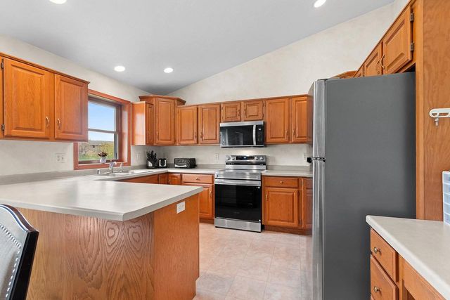5433 BROOKVIEW DRIVE, Appleton, WI 54913