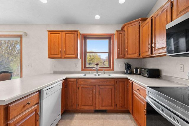 5433 BROOKVIEW DRIVE, Appleton, WI 54913