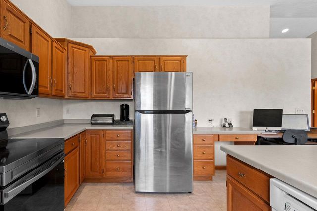 5433 BROOKVIEW DRIVE, Appleton, WI 54913