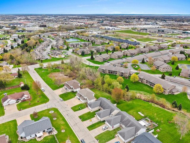 5433 BROOKVIEW DRIVE, Appleton, WI 54913