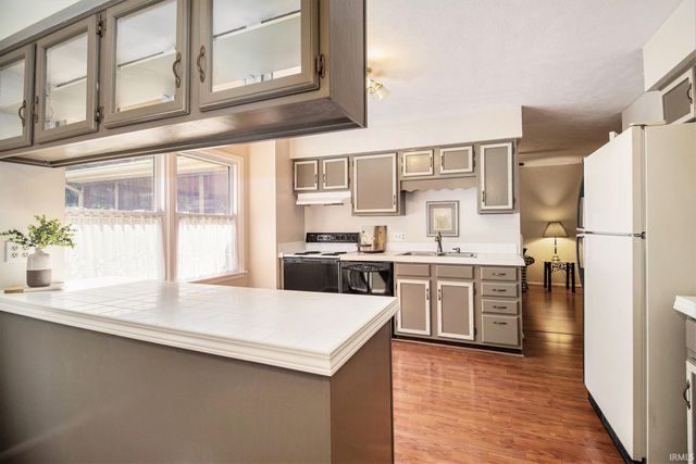 54160 Forest Grove Avenue, Elkhart, IN 46514