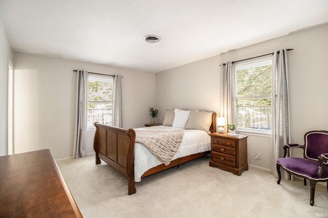 54160 Forest Grove Avenue, Elkhart, IN 46514