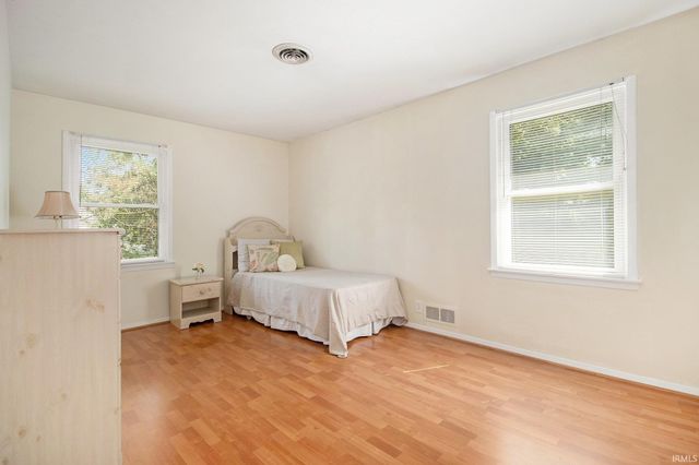 54160 Forest Grove Avenue, Elkhart, IN 46514