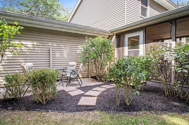 54160 Forest Grove Avenue, Elkhart, IN 46514