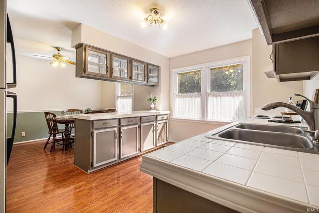54160 Forest Grove Avenue, Elkhart, IN 46514