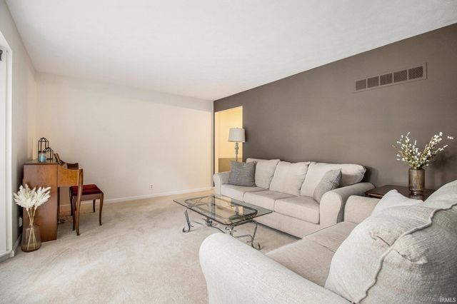 54160 Forest Grove Avenue, Elkhart, IN 46514