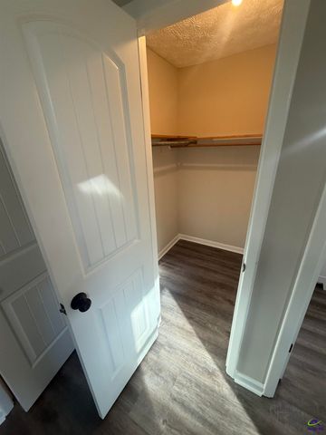 4487 Dixon Rd, Lizella, GA 31052