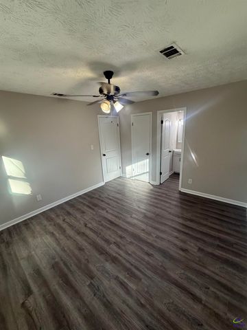 4487 Dixon Rd, Lizella, GA 31052